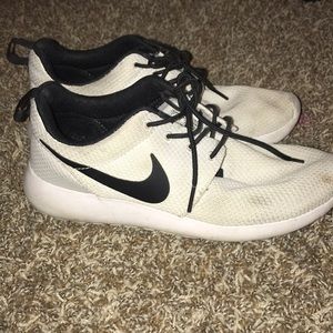 Nike Roshes